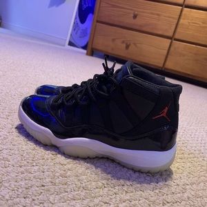 Black Jordan 11 (72-10s)